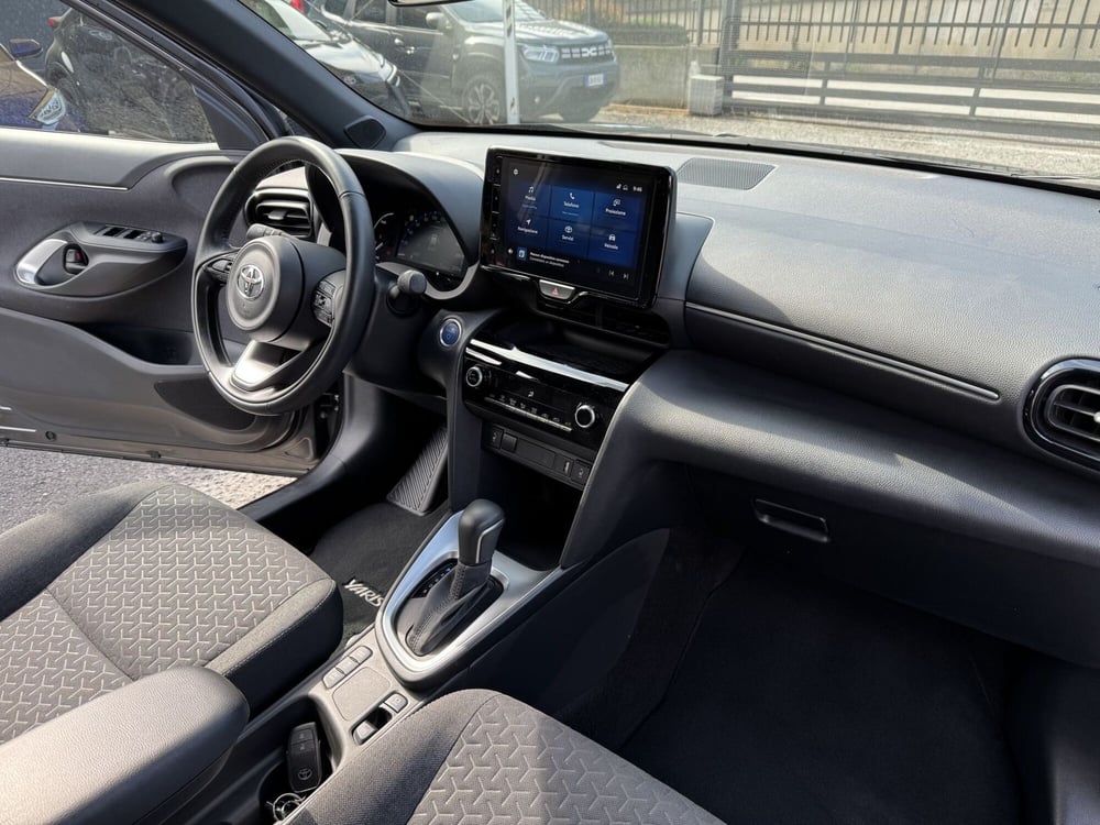 Toyota Yaris Cross usata a Como (5)