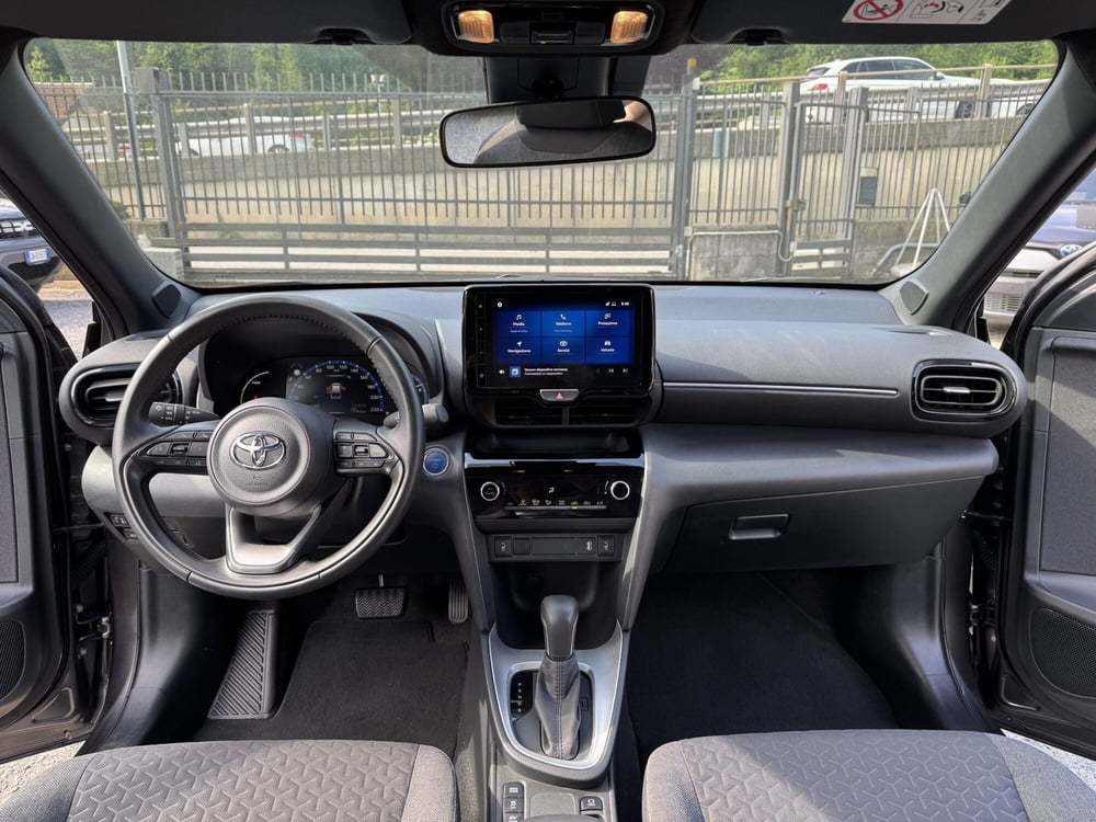 Toyota Yaris Cross usata a Como (7)