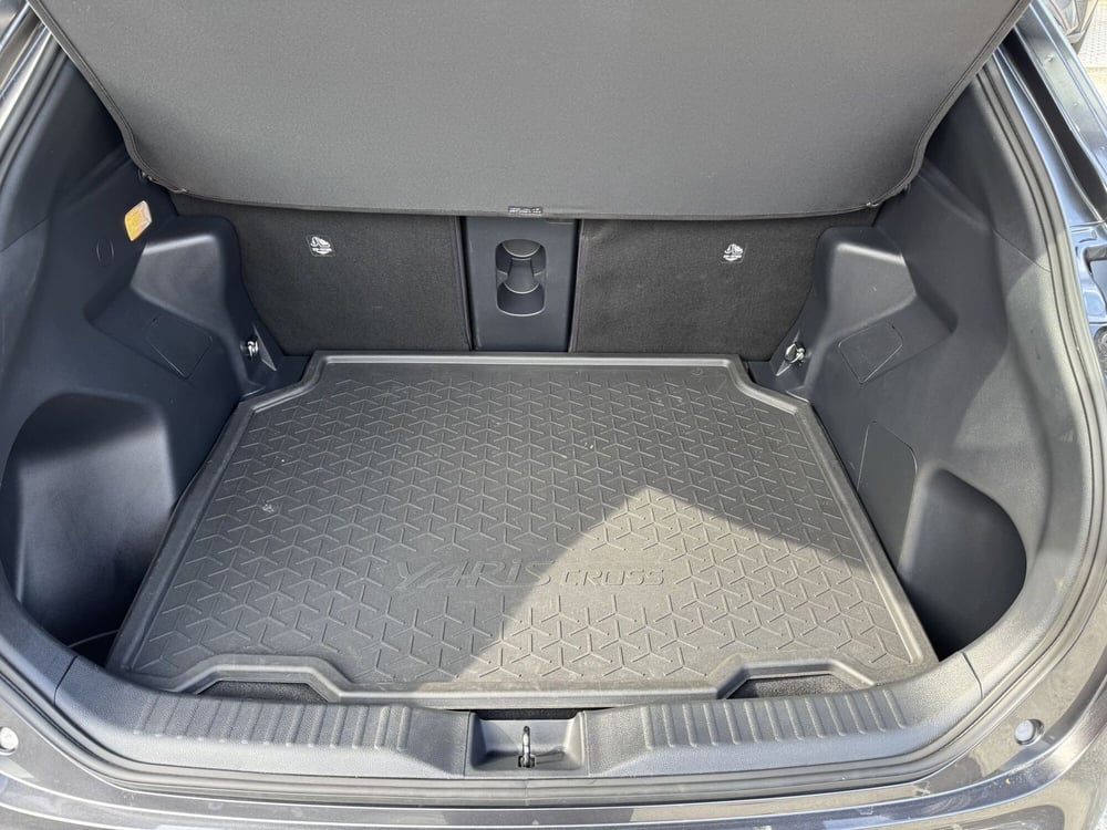 Toyota Yaris Cross usata a Como (9)
