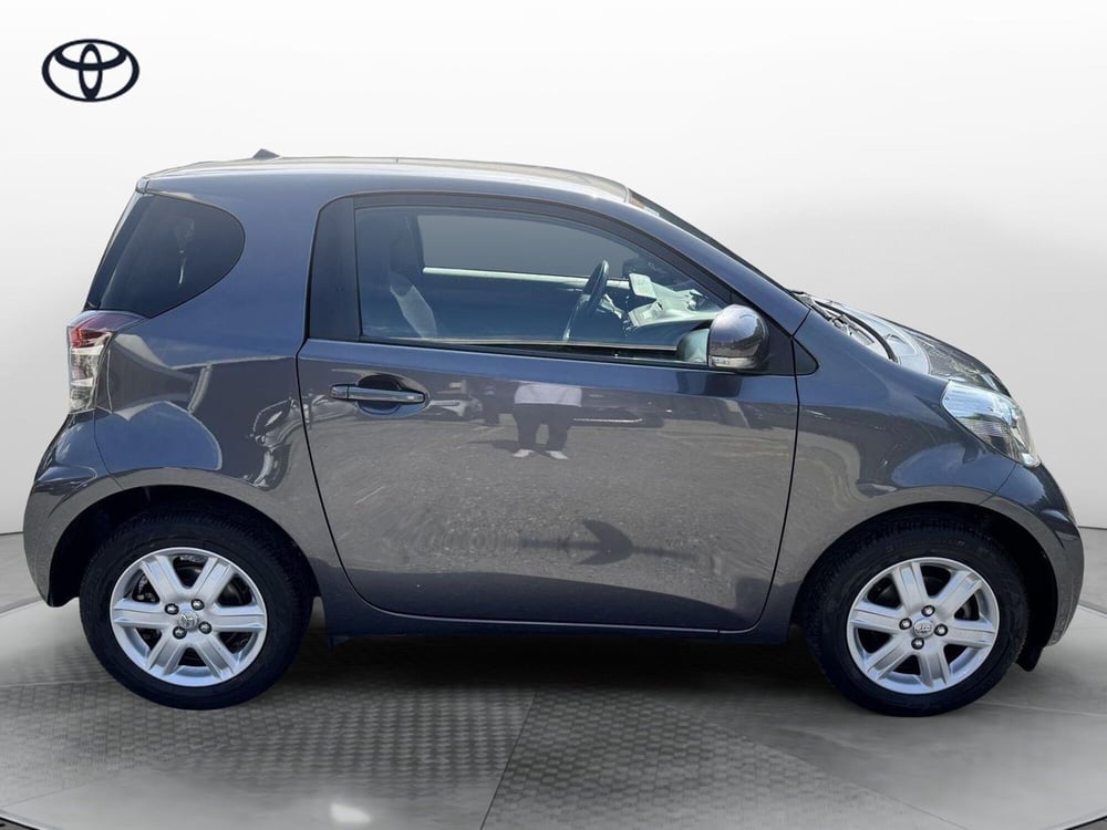 Toyota iQ usata a Como (10)