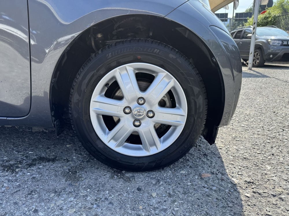 Toyota iQ usata a Como (11)
