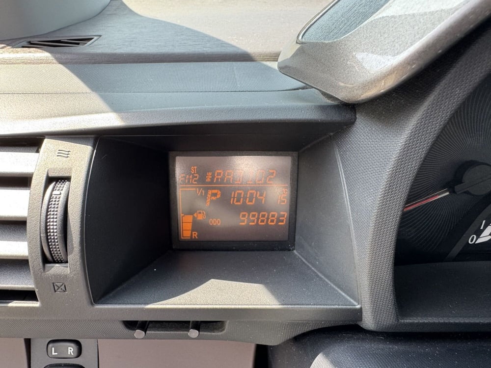 Toyota iQ usata a Como (8)
