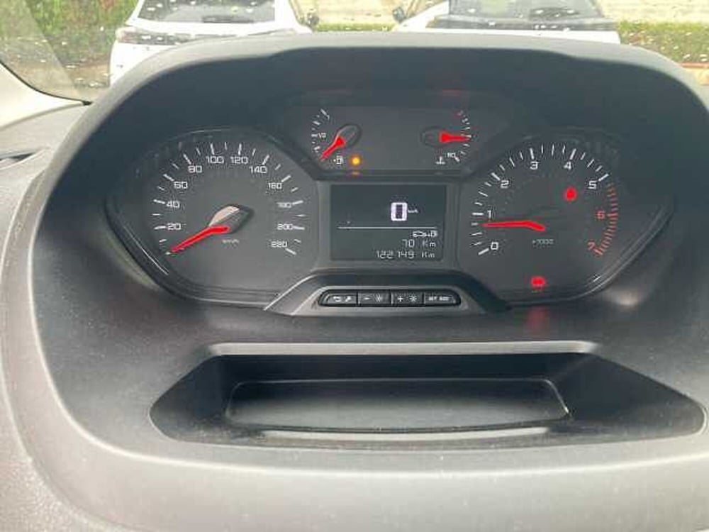 Peugeot Rifter usata a Messina (11)