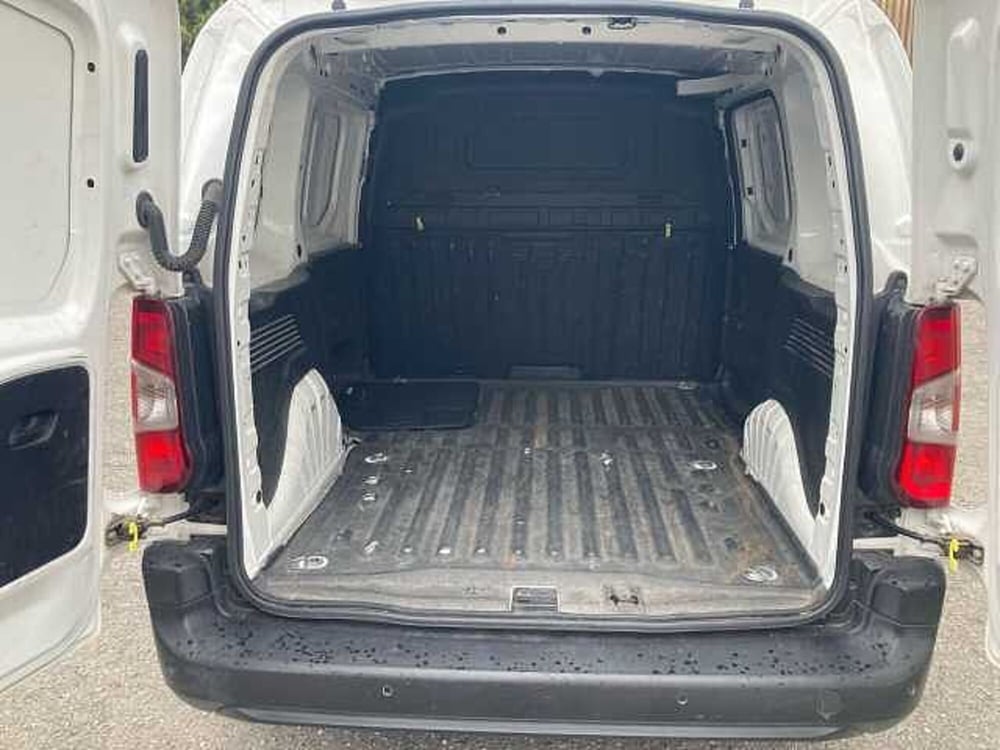 Peugeot Rifter usata a Messina (17)
