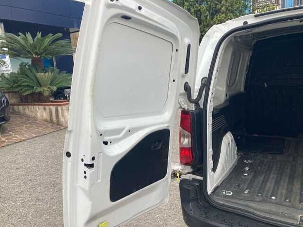 Peugeot Rifter usata a Messina (19)