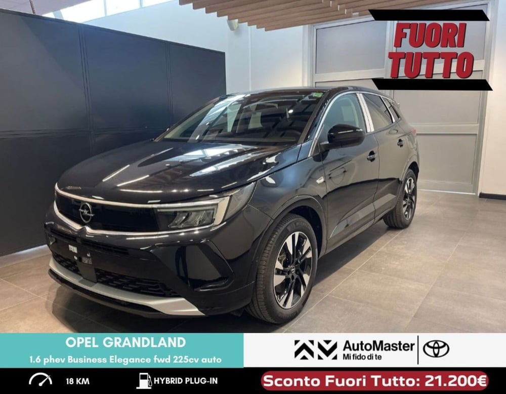 Opel Grandland nuova a Ferrara