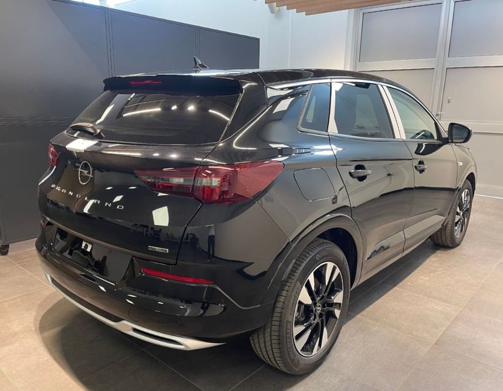 Opel Grandland nuova a Ferrara (17)