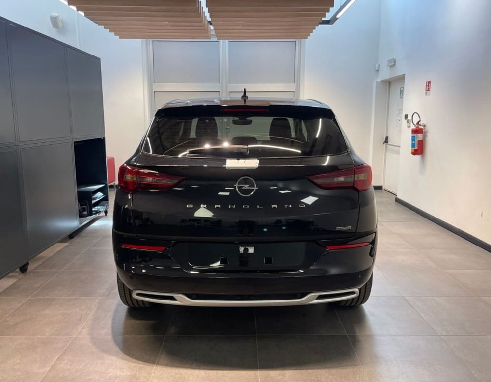 Opel Grandland nuova a Ferrara (2)