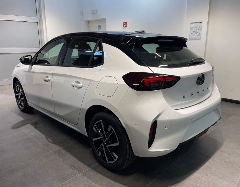Opel Corsa nuova a Ferrara (16)