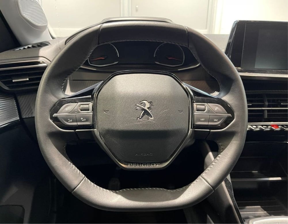Peugeot 208 usata a Ferrara (8)