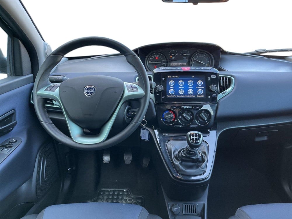 Lancia Ypsilon usata a Torino (11)