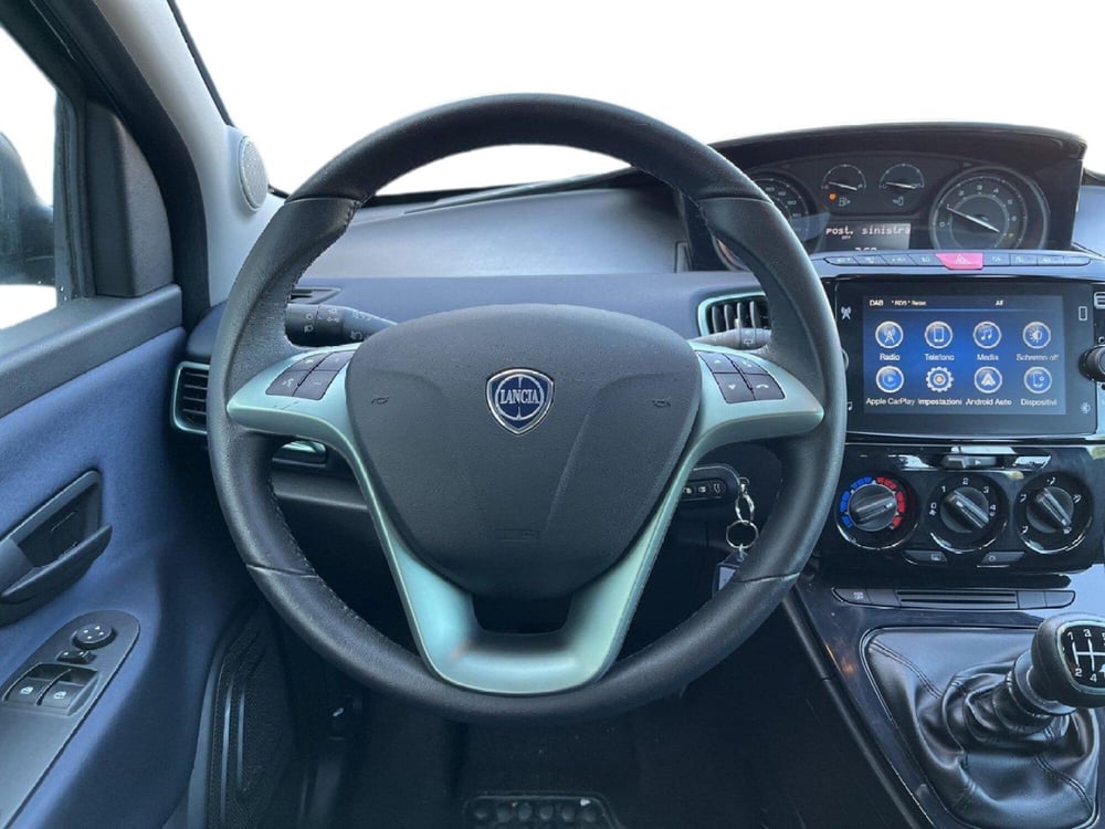 Lancia Ypsilon usata a Torino (12)