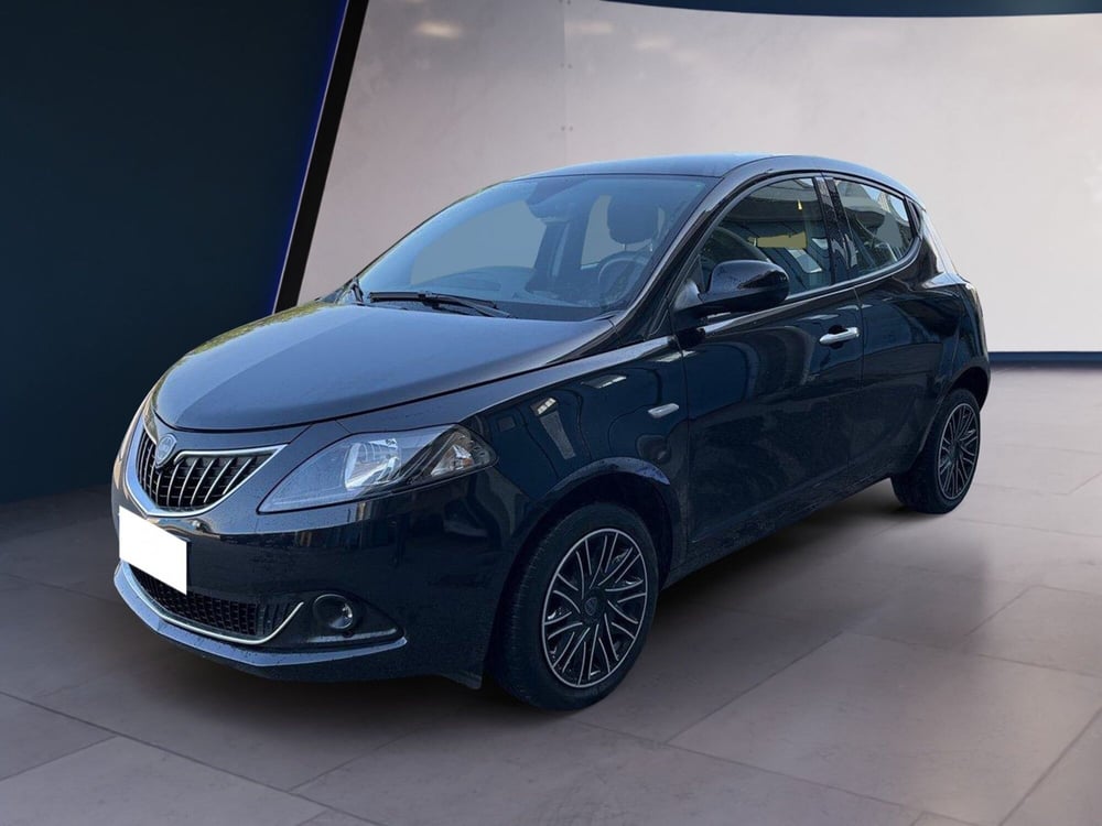 Lancia Ypsilon usata a Torino (2)