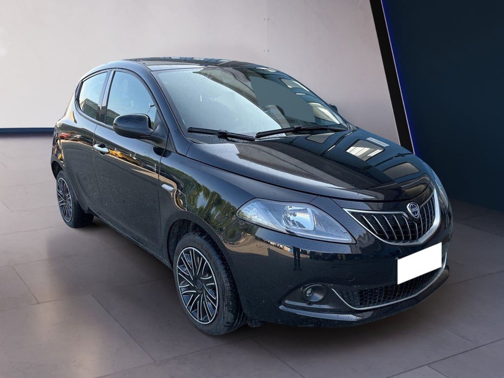 Lancia Ypsilon usata a Torino (3)