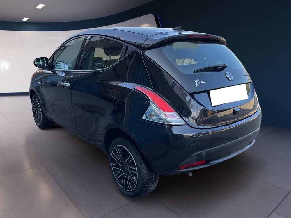 Lancia Ypsilon usata a Torino (5)
