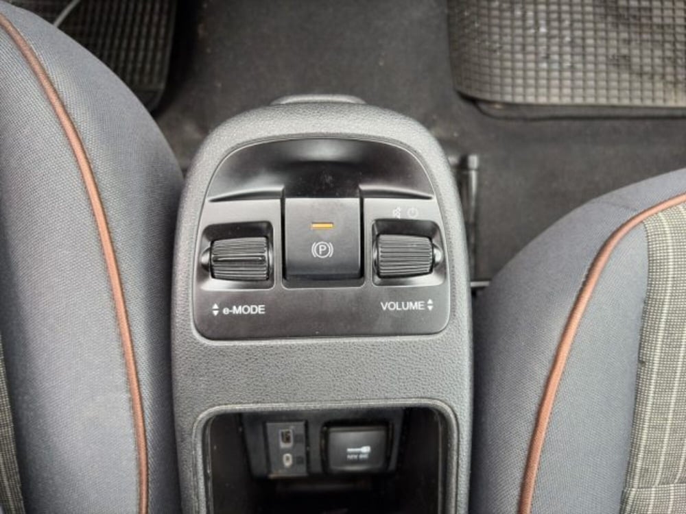 Fiat 500e usata a Perugia (19)