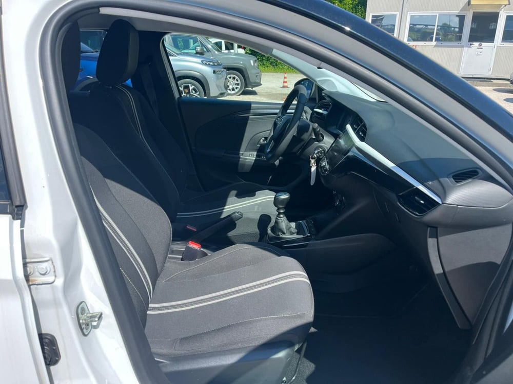 Opel Corsa usata a Milano (12)