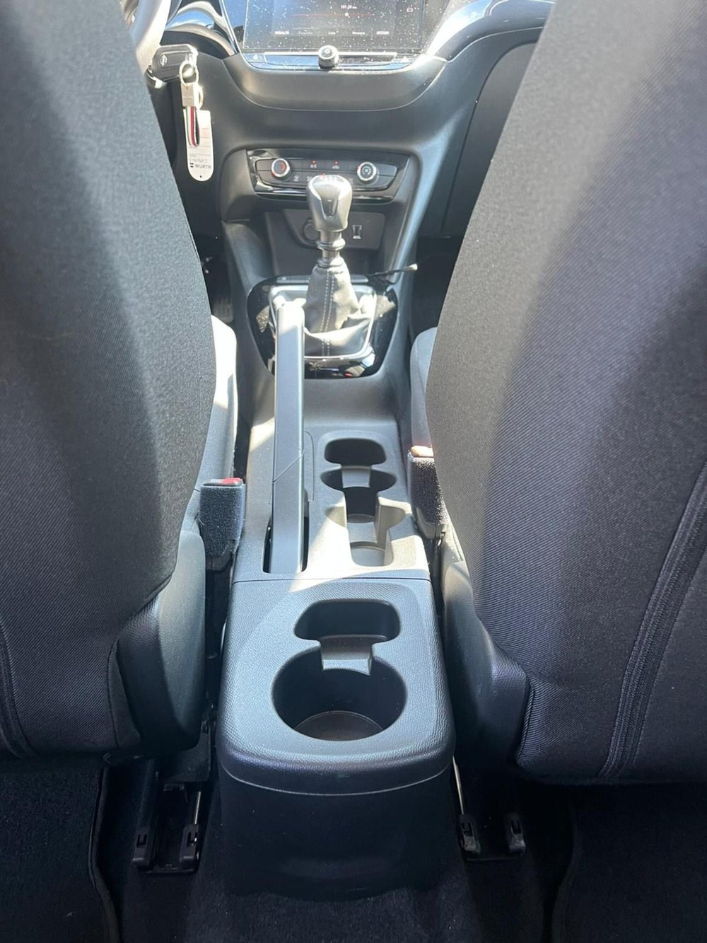 Opel Corsa usata a Milano (18)