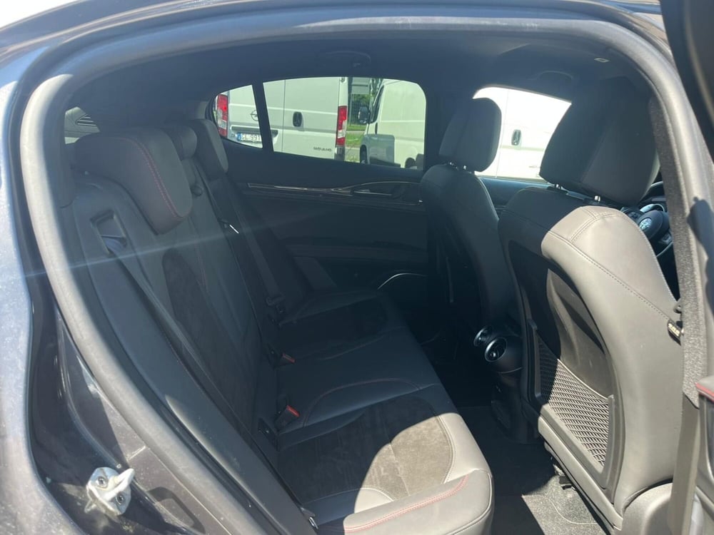 Alfa Romeo Stelvio usata a Milano (17)