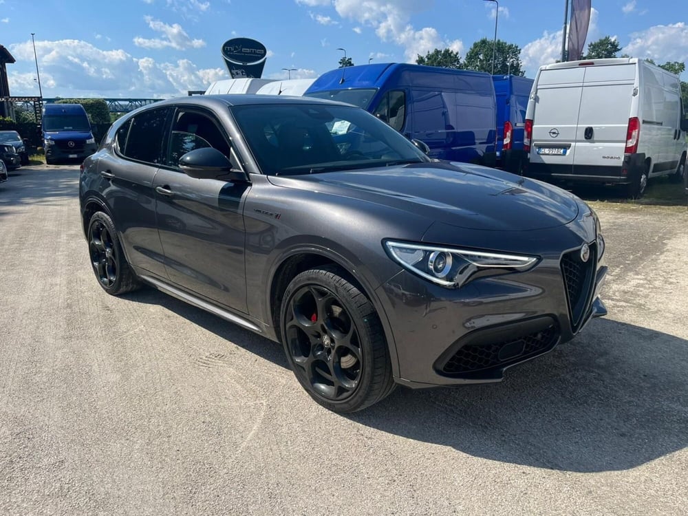 Alfa Romeo Stelvio usata a Milano (3)