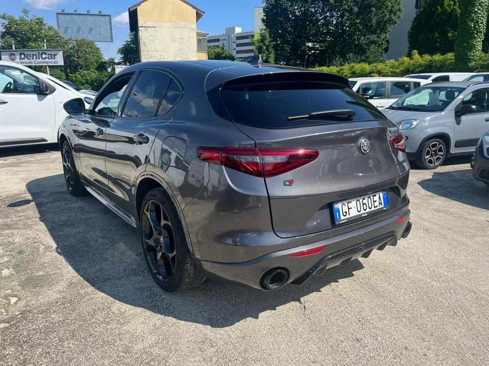 Alfa Romeo Stelvio usata a Milano (6)