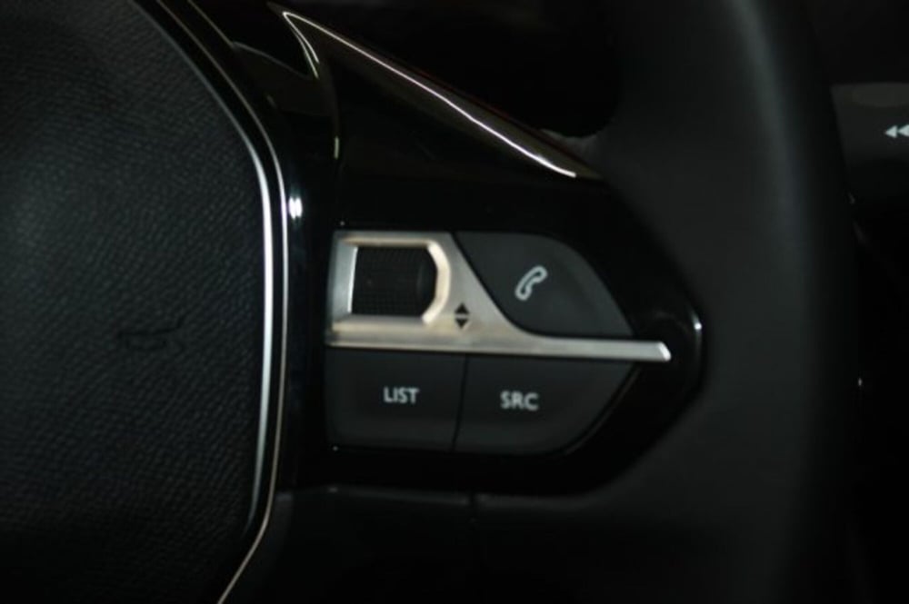 Peugeot 208 nuova a Viterbo (15)