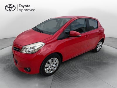 Toyota Yaris 1.0 5 porte Lounge del 2013 usata a Misterbianco
