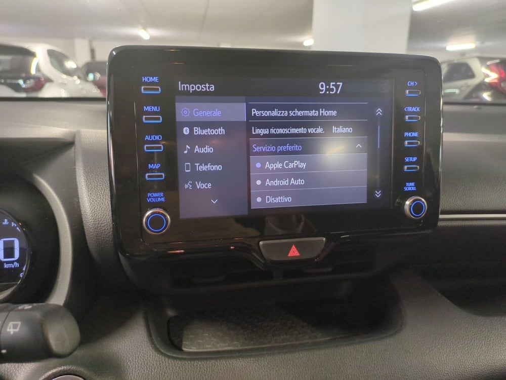 Toyota Yaris usata a Milano (15)