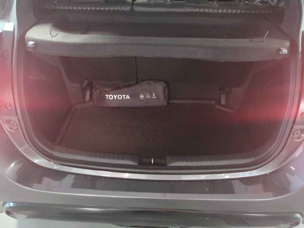 Toyota Yaris usata a Milano (9)