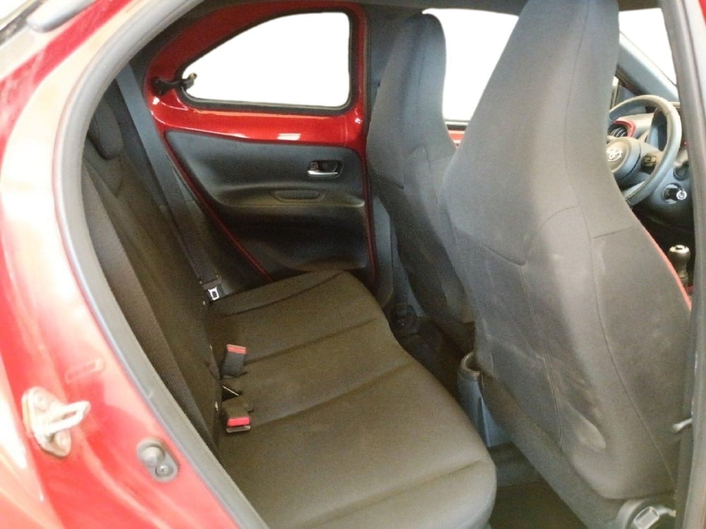 Toyota Aygo X usata a Milano (8)