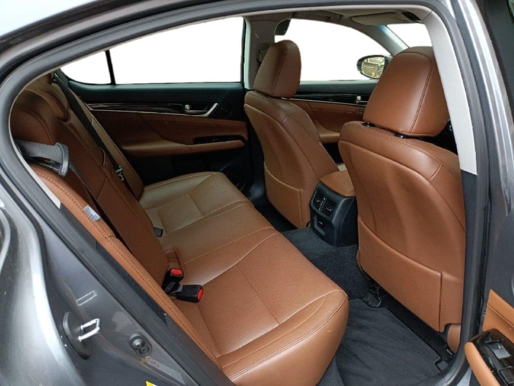 Lexus GS usata a Milano (7)