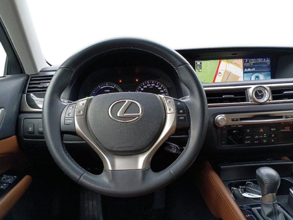 Lexus GS usata a Milano (9)