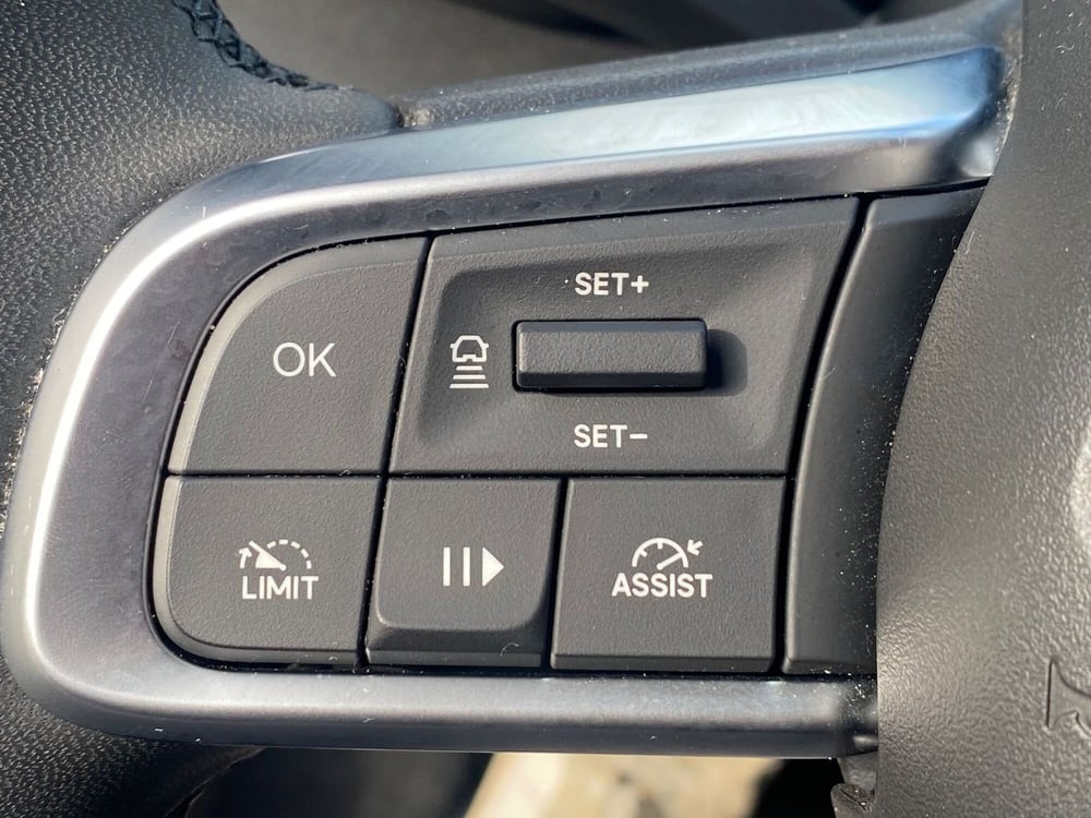 Jeep Avenger usata a La Spezia (15)