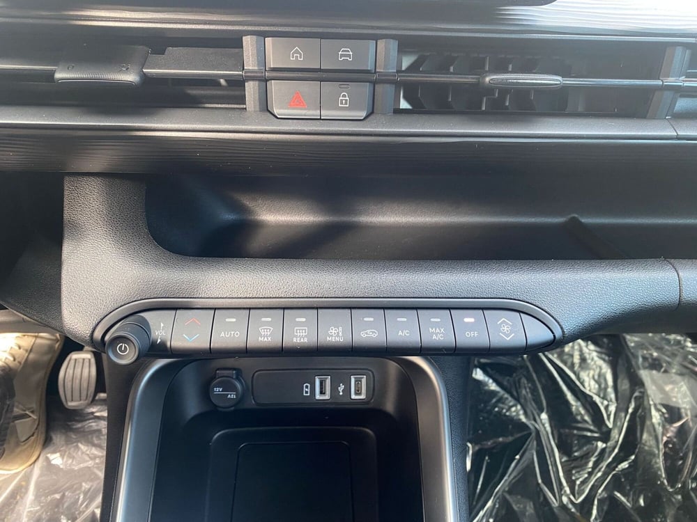 Jeep Avenger usata a La Spezia (17)