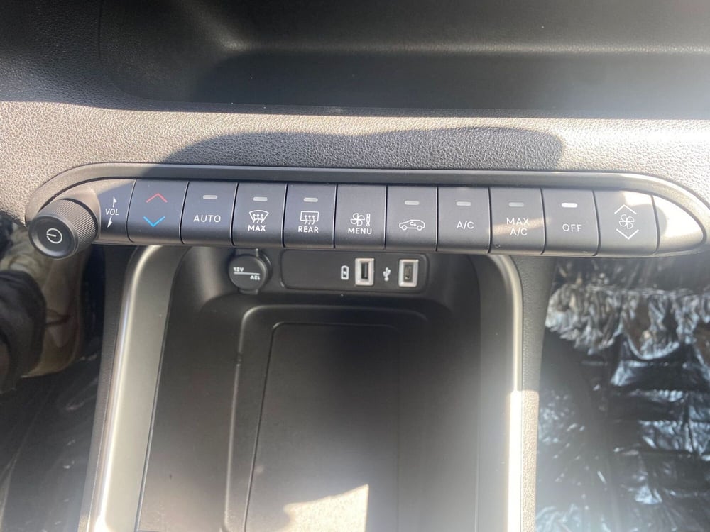 Jeep Avenger usata a La Spezia (13)