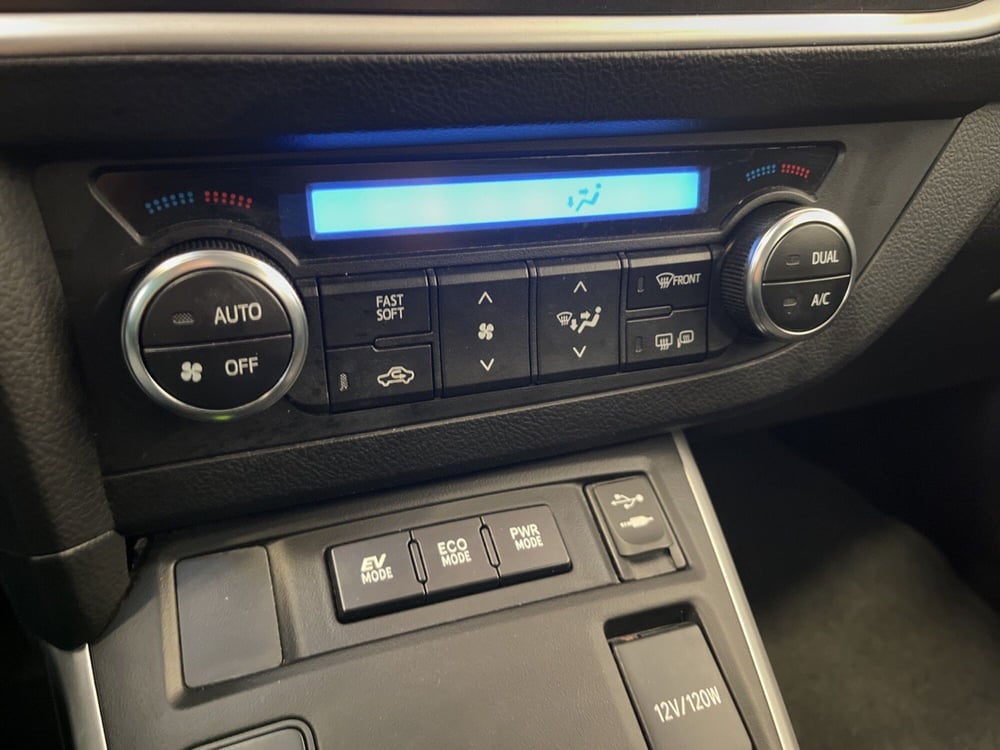 Toyota Auris Station Wagon usata a Bologna (18)