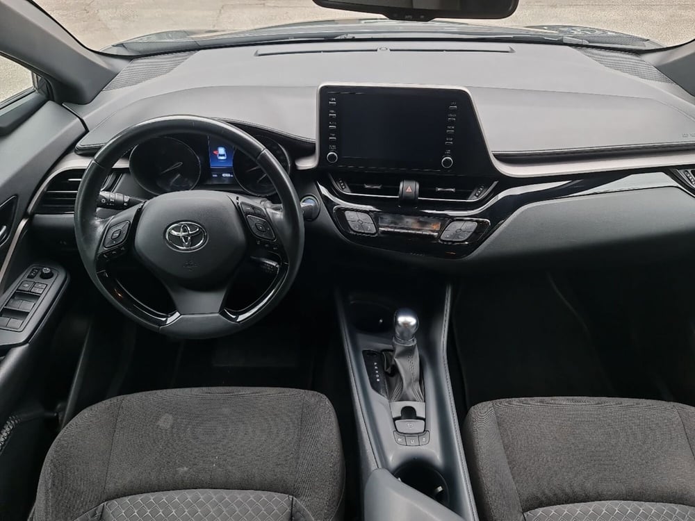 Toyota Toyota C-HR usata a Bologna (12)