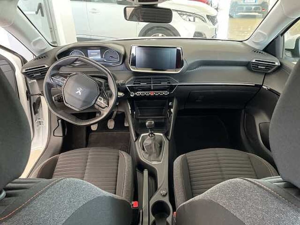 Peugeot 208 usata a Ragusa (18)