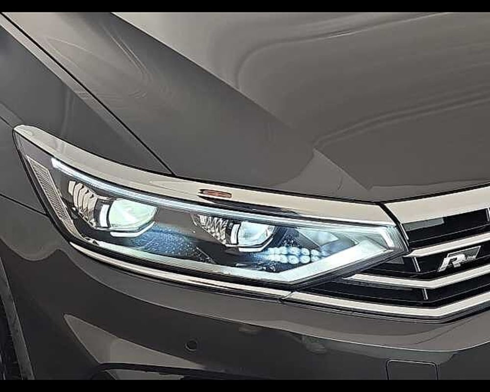 Volkswagen Passat Variant usata a Roma (12)