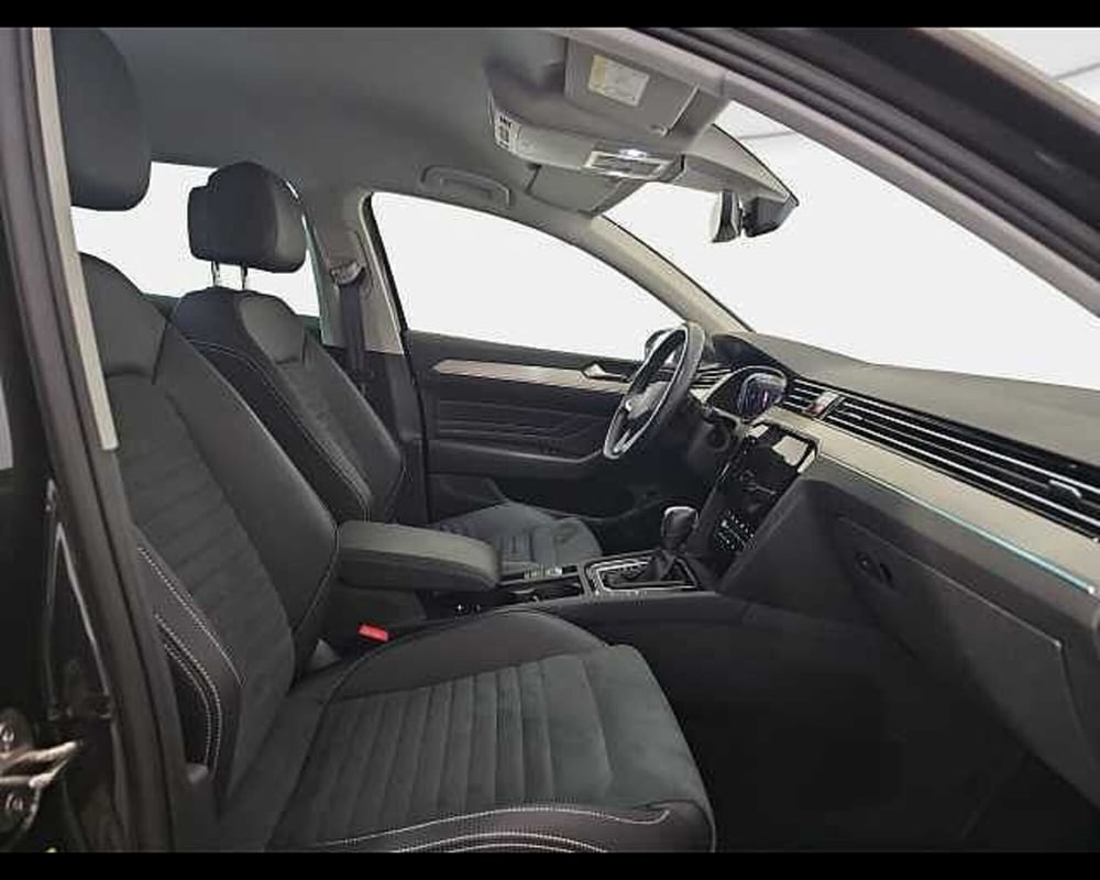 Volkswagen Passat Variant usata a Roma (8)