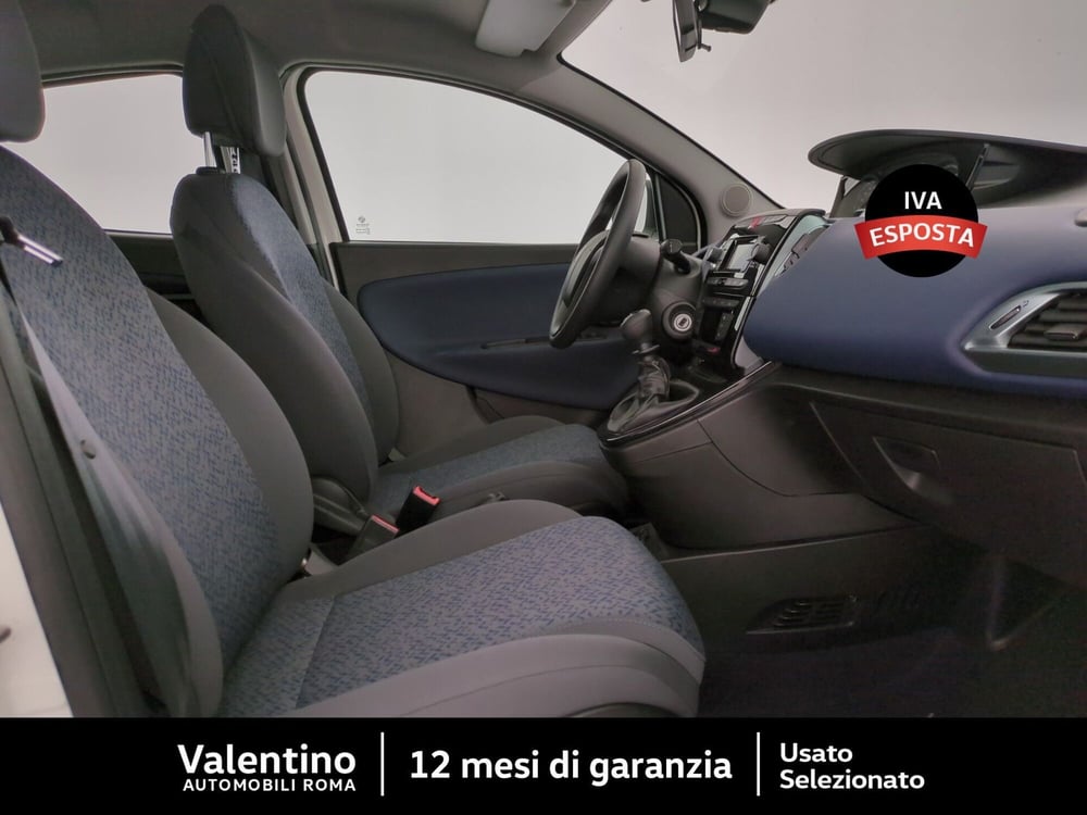 Lancia Ypsilon nuova a Roma (13)