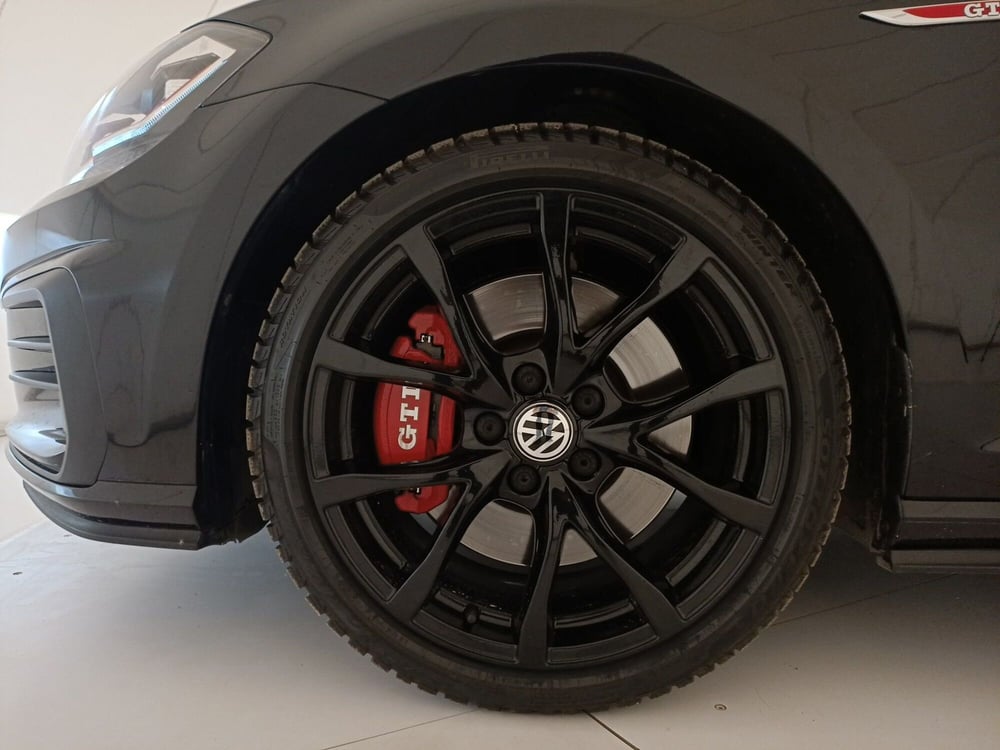 Volkswagen Golf usata a Bari (15)