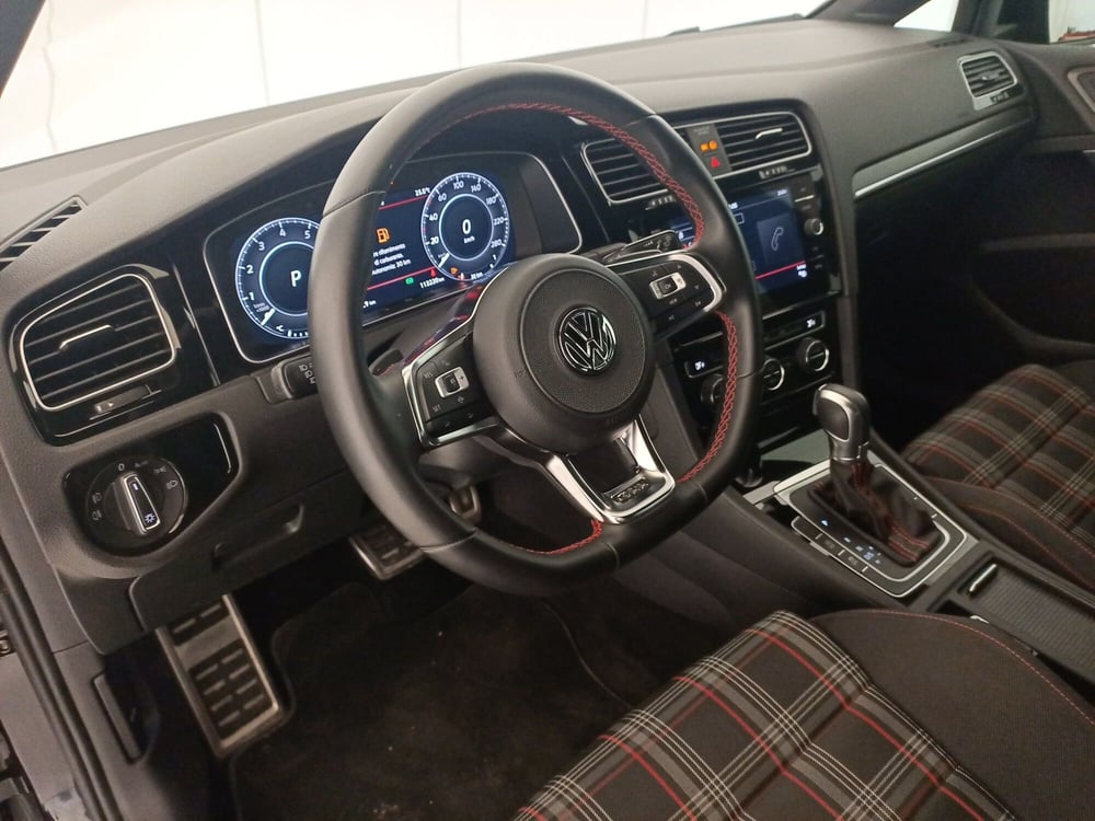 Volkswagen Golf usata a Bari (5)