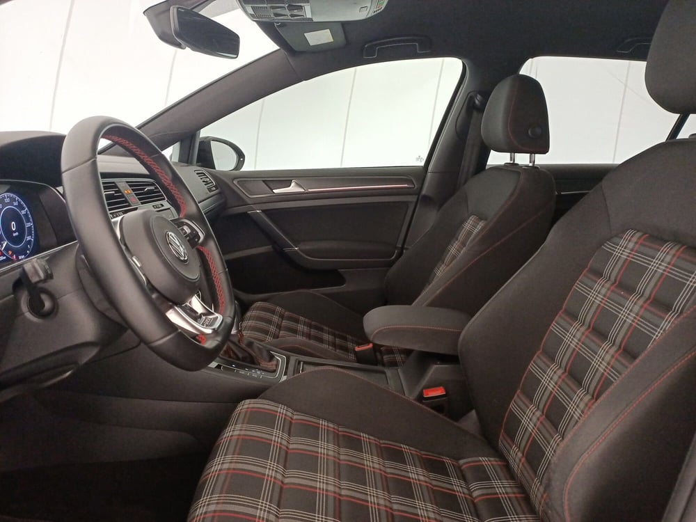 Volkswagen Golf usata a Bari (6)