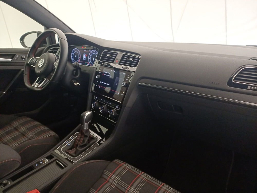 Volkswagen Golf usata a Bari (7)