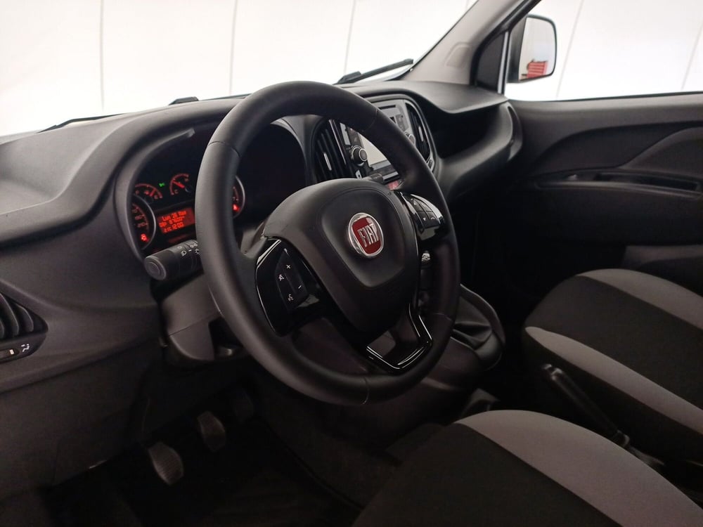 Fiat Doblò usata a Bari (5)