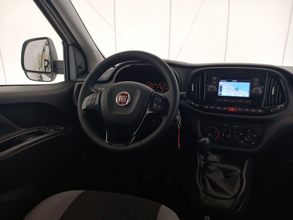 Fiat Doblò usata a Bari (9)