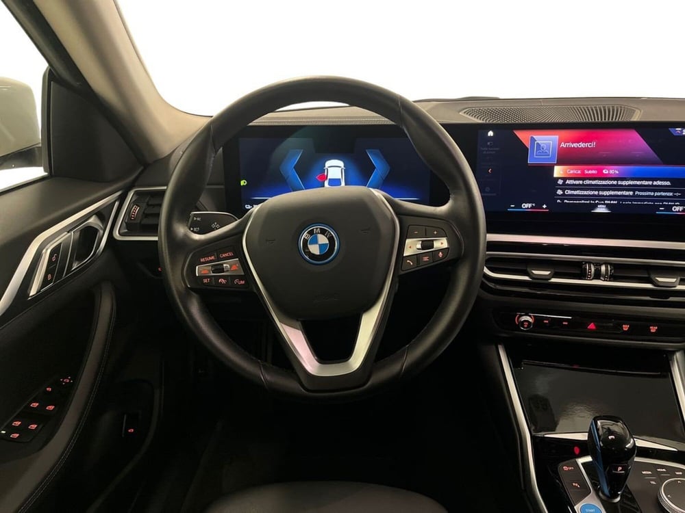 BMW i4 usata a Milano (11)