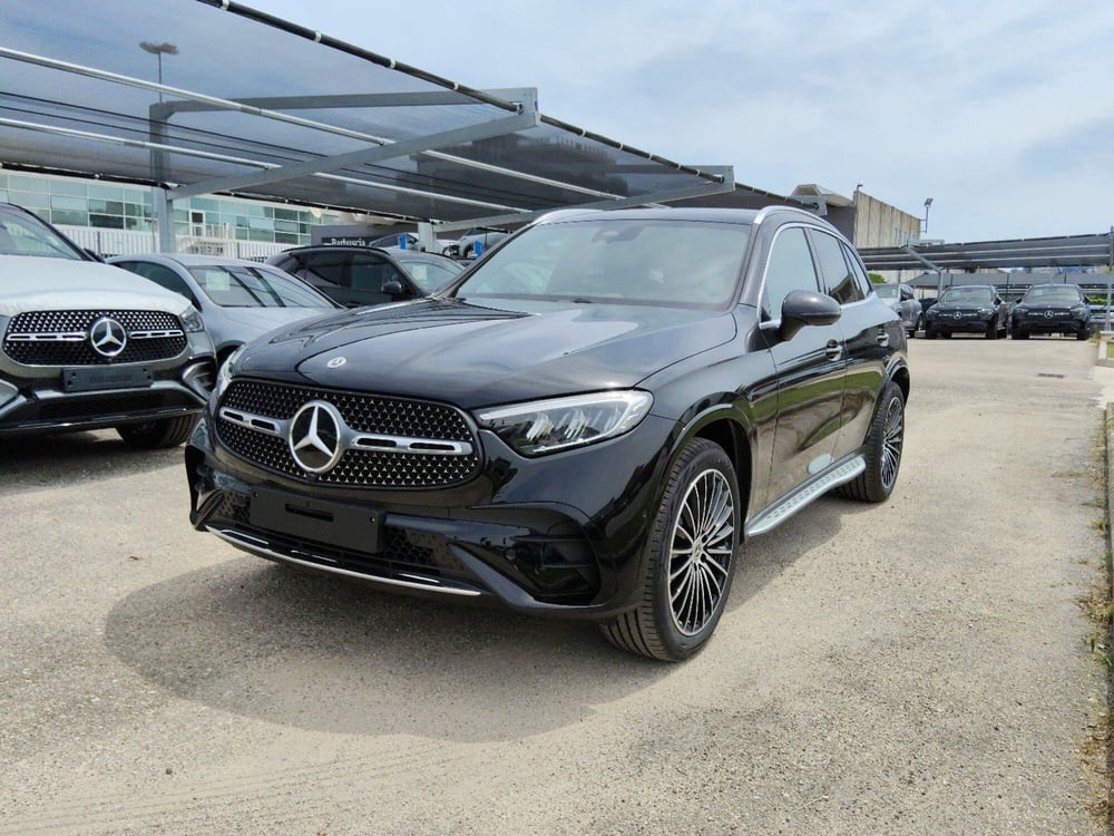 Mercedes-Benz GLC SUV nuova a Pescara
