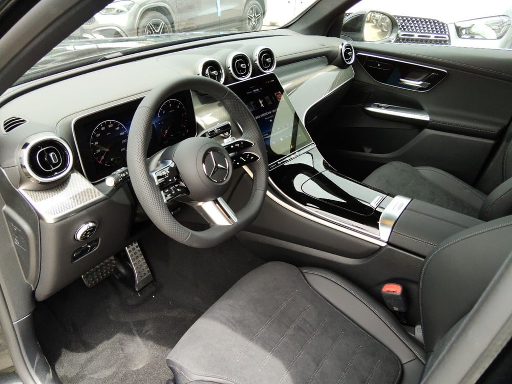 Mercedes-Benz GLC SUV nuova a Pescara (11)